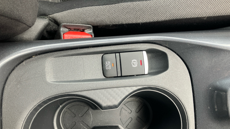 Nissan Juke 1.0 DiG-T N-Connecta 5dr Petrol Hatchback